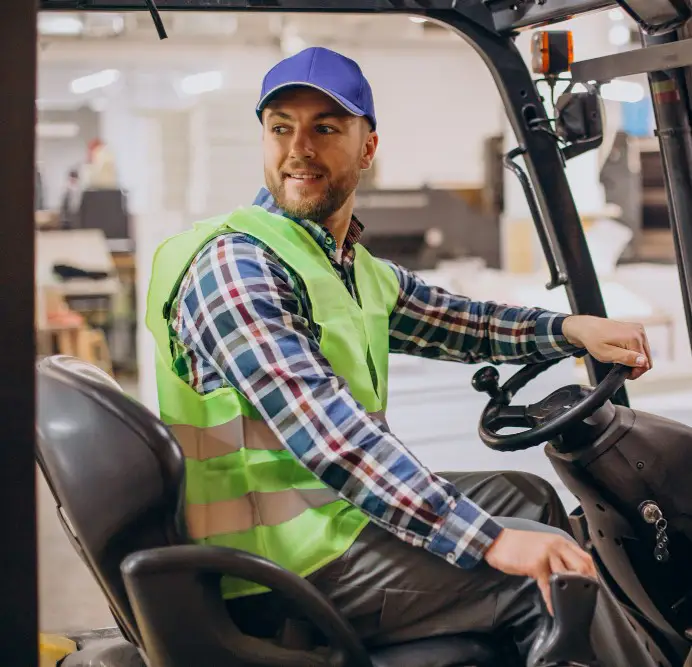 Как сезонные пики влияют на спрос на временный персонал в 2025 году