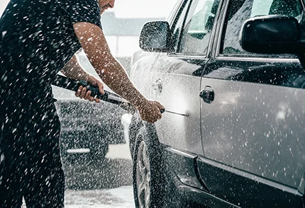 Мойщик автомобилей